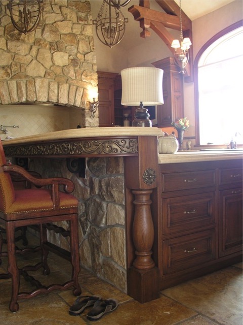 Designs by Dolores - Center Bar with detailing and stone